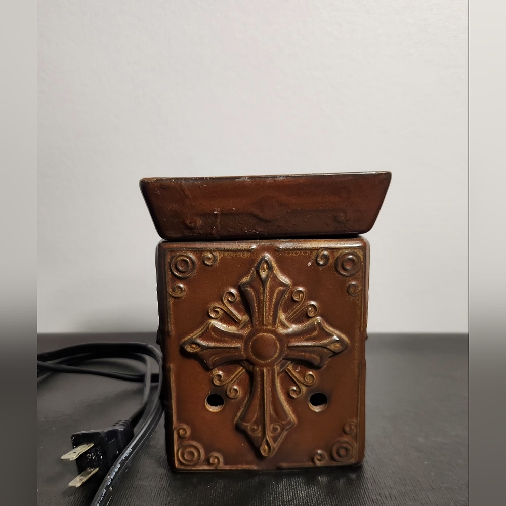 Scentsy Charity Medieval Spanish Cross Brown Full Size Scent Wax Warmer Retired